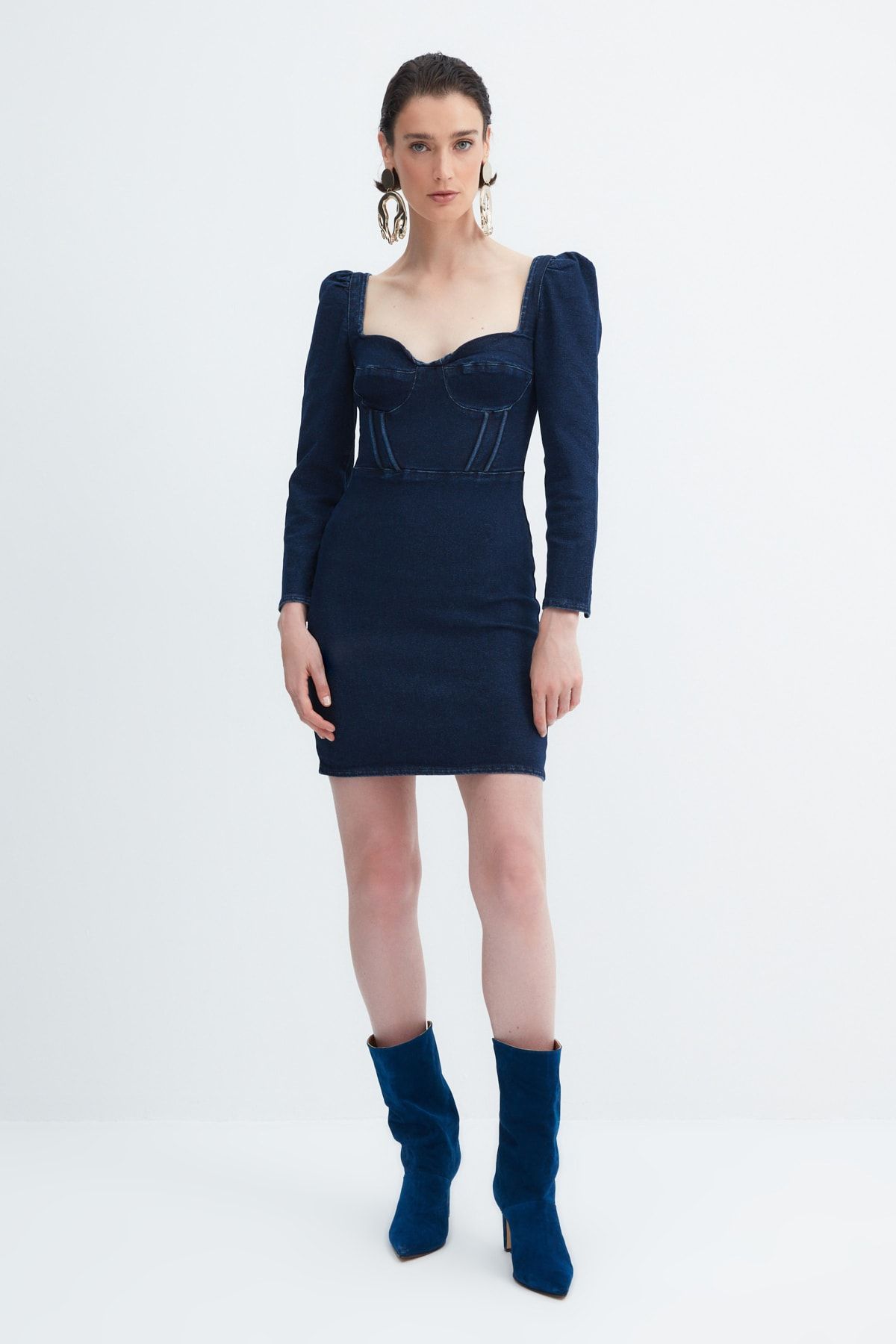 Denim dress sales sweetheart neckline