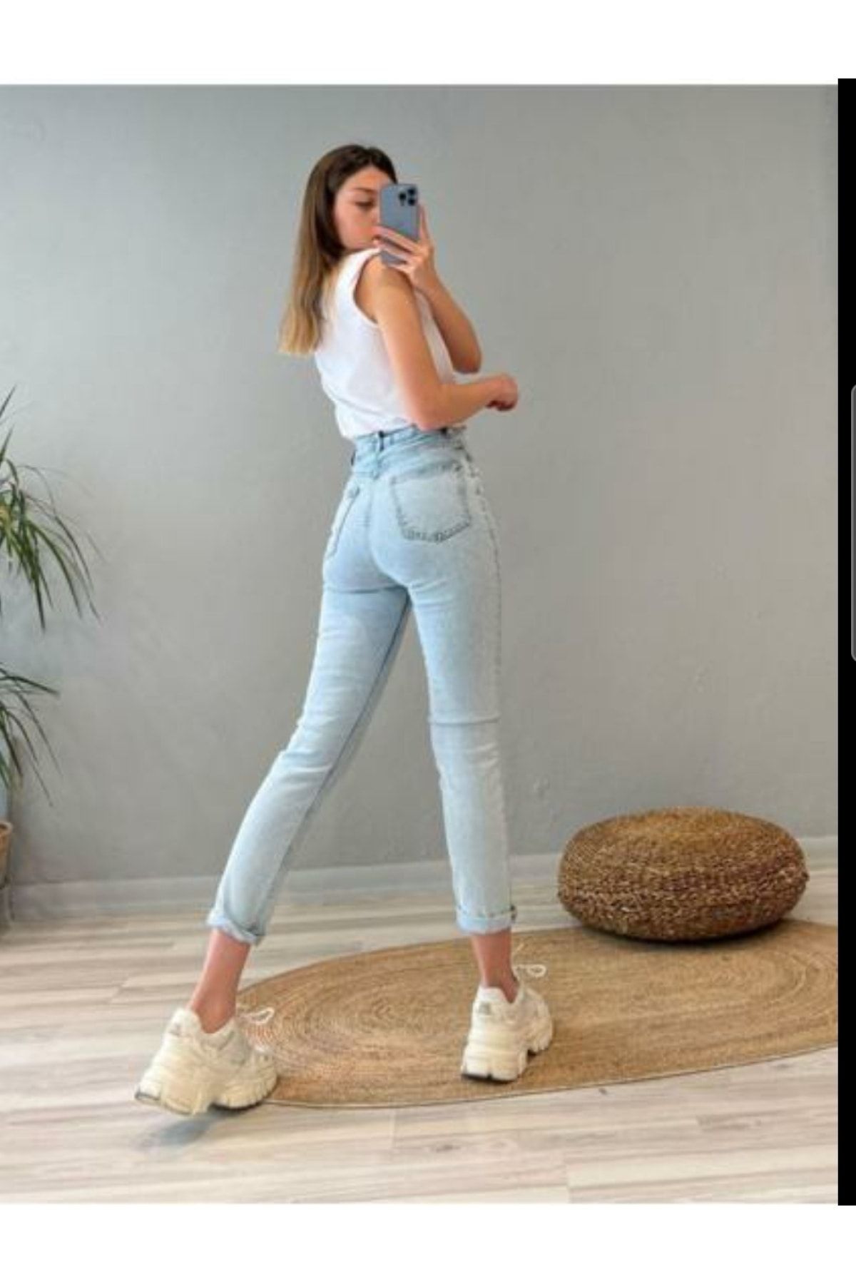 Soft top mom jeans