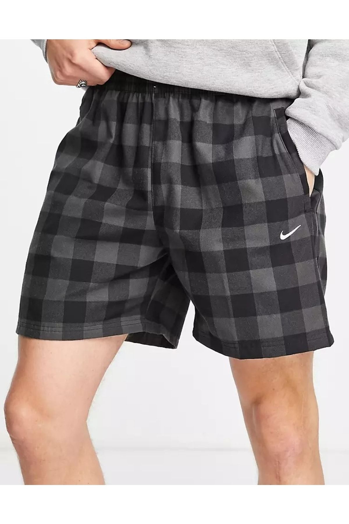 Nike hot sale plaid shorts