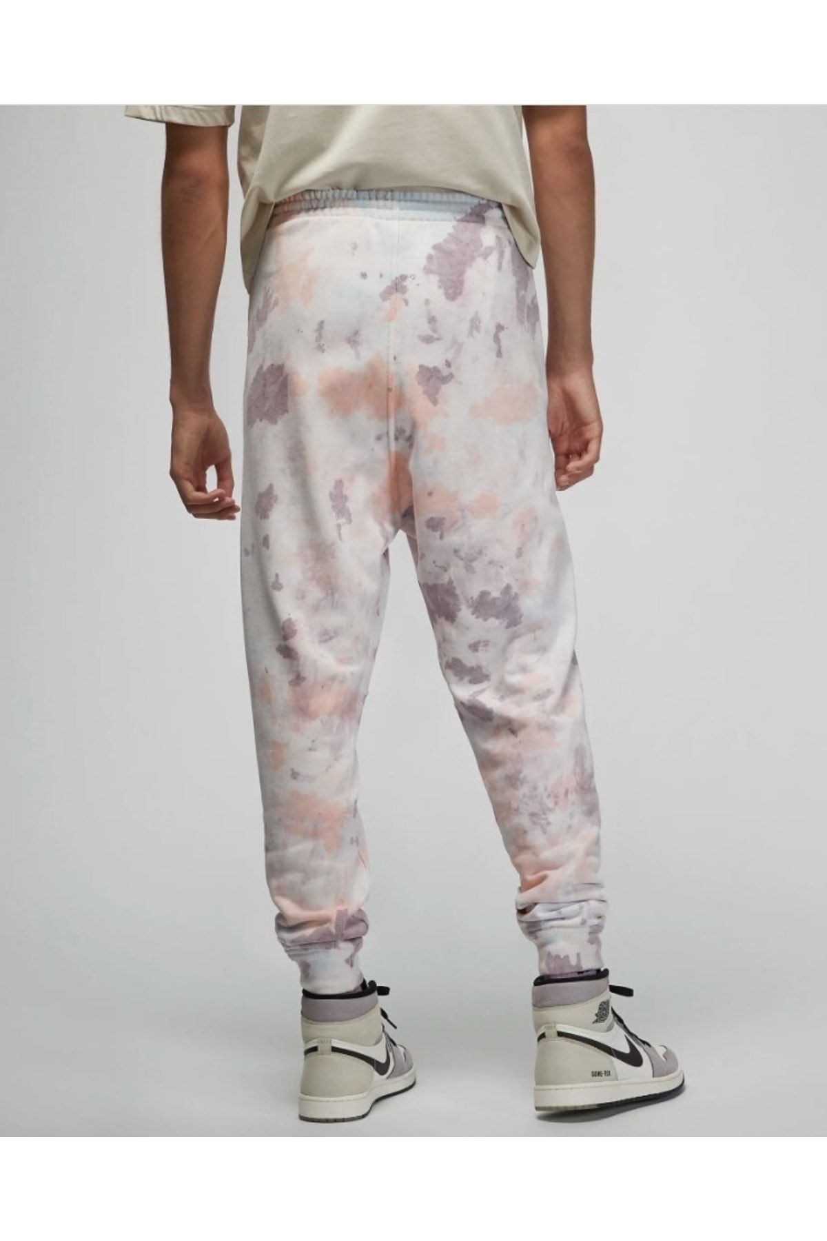 Nike jordan camo joggers deals