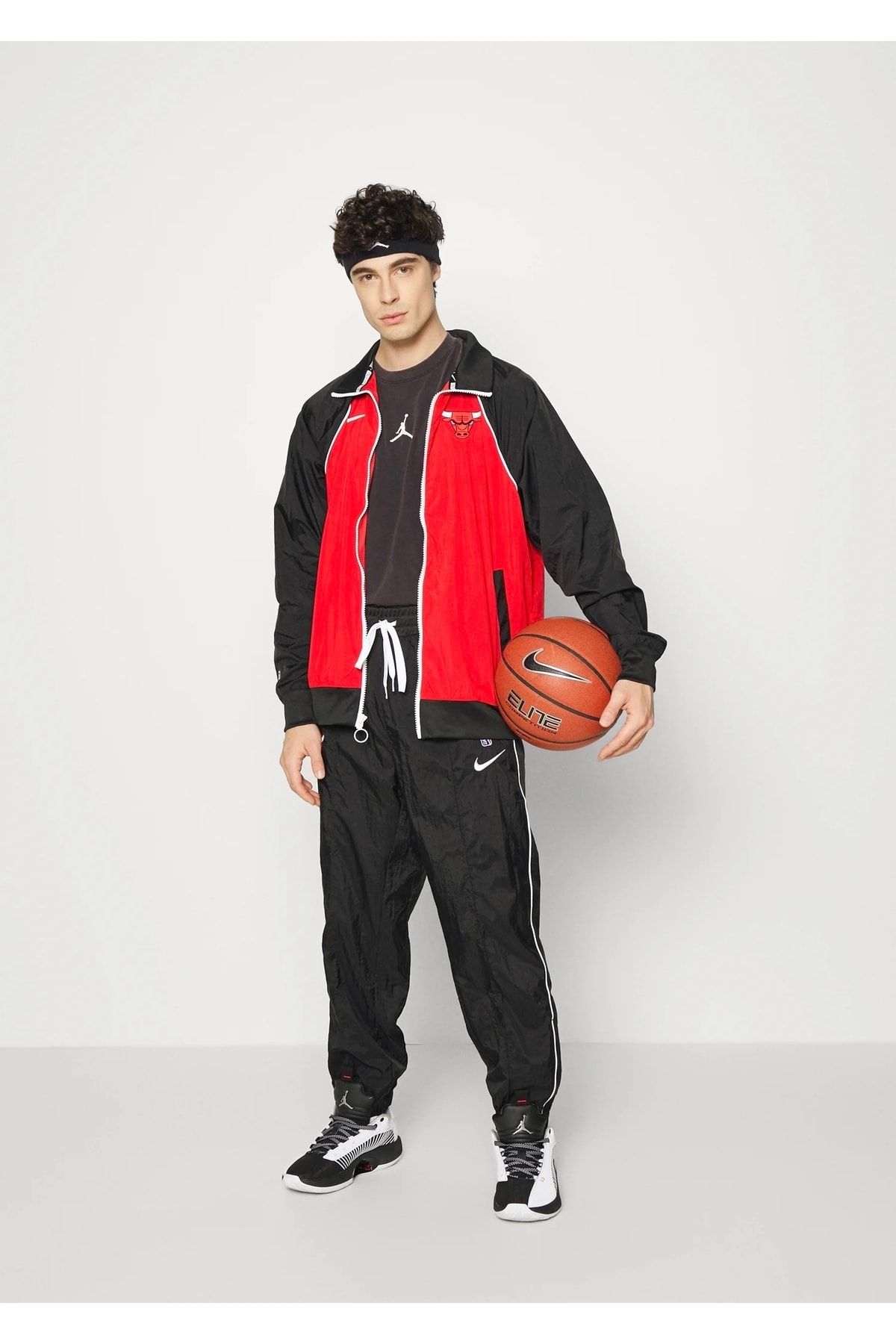 Nike tracksuit shop red tick