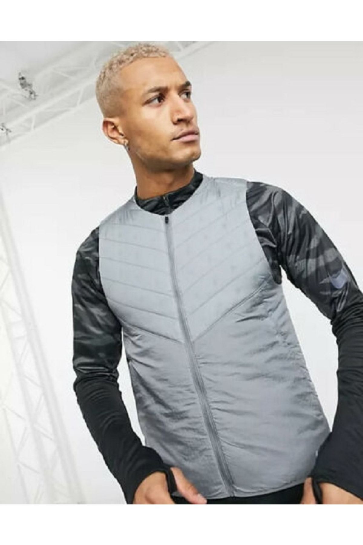 Nike running aerolayer sales vest