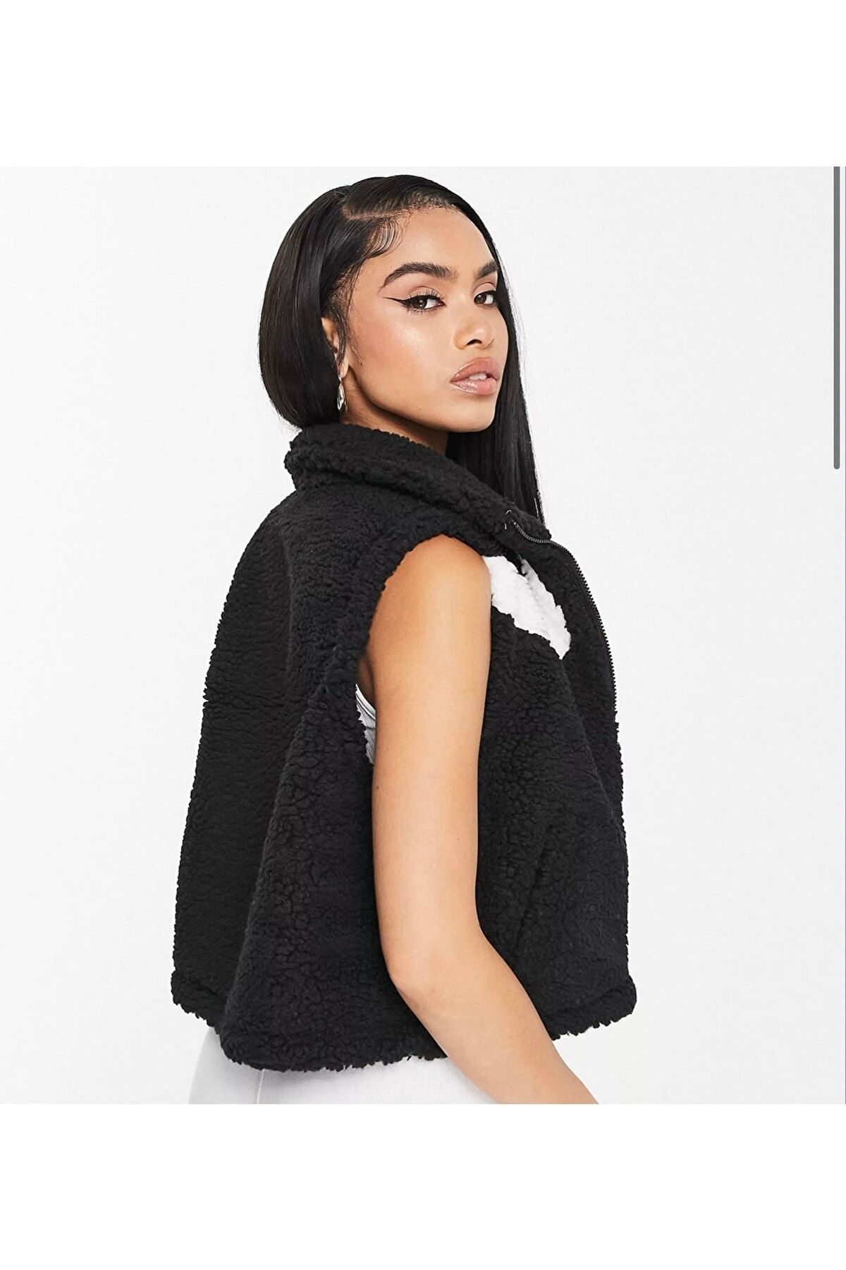 Nike swoosh shop vest