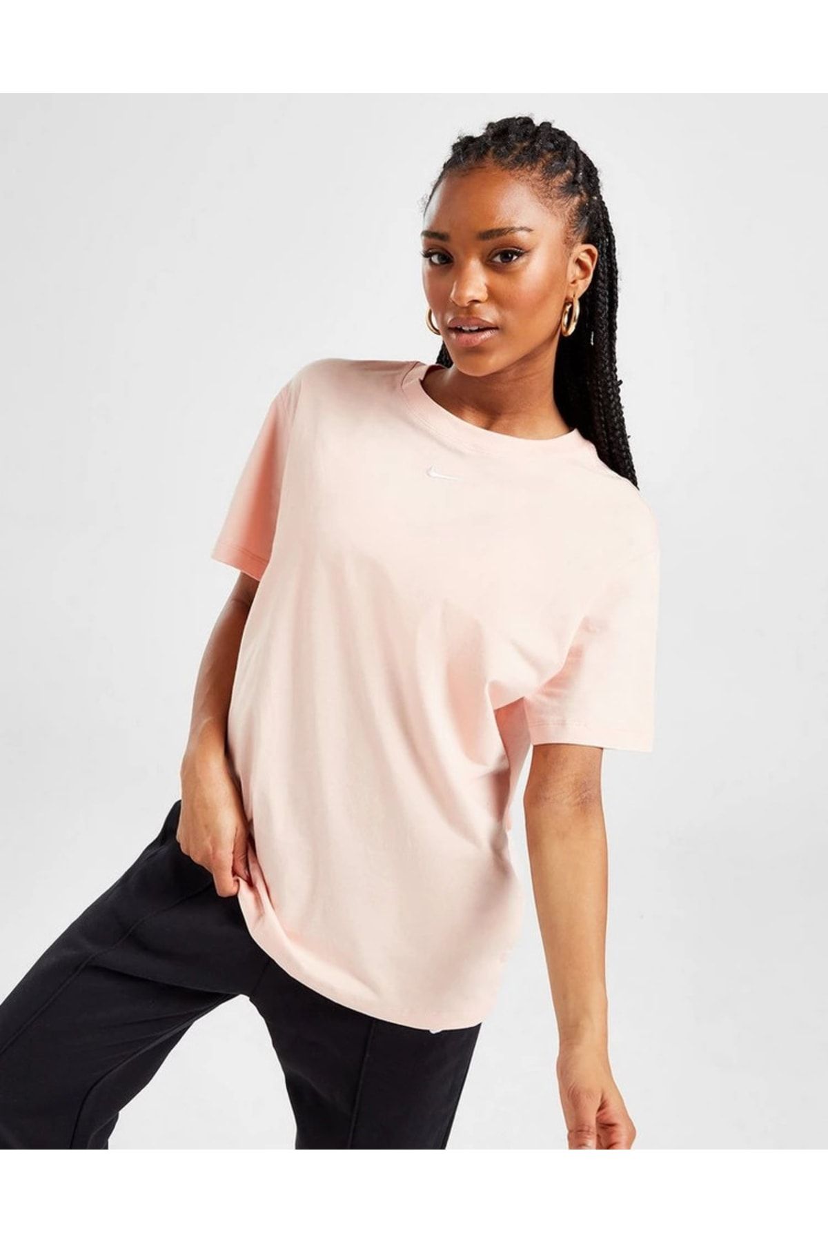 Nike Sportswear Essentials Tee Boyfriend Women s T Shirt Trendyol