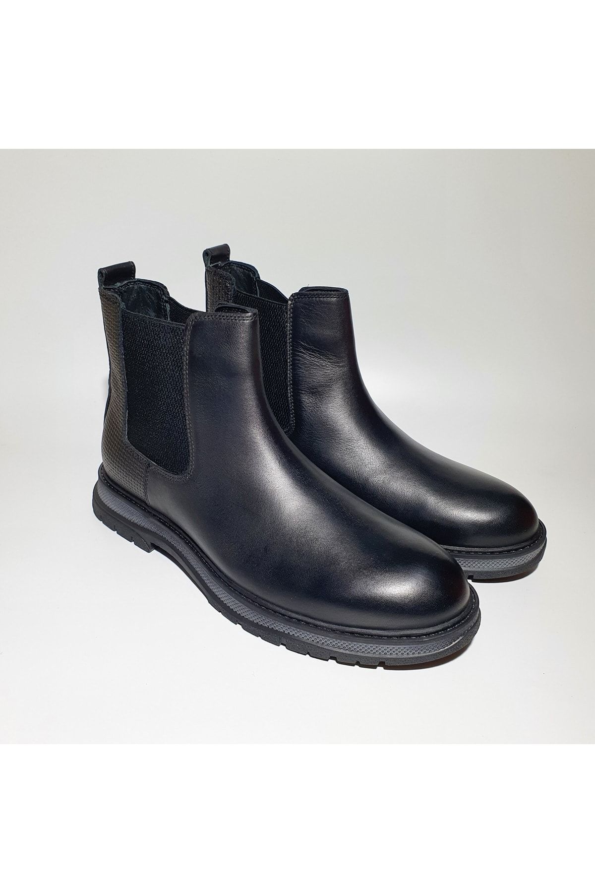 Chelsea boots top non slip