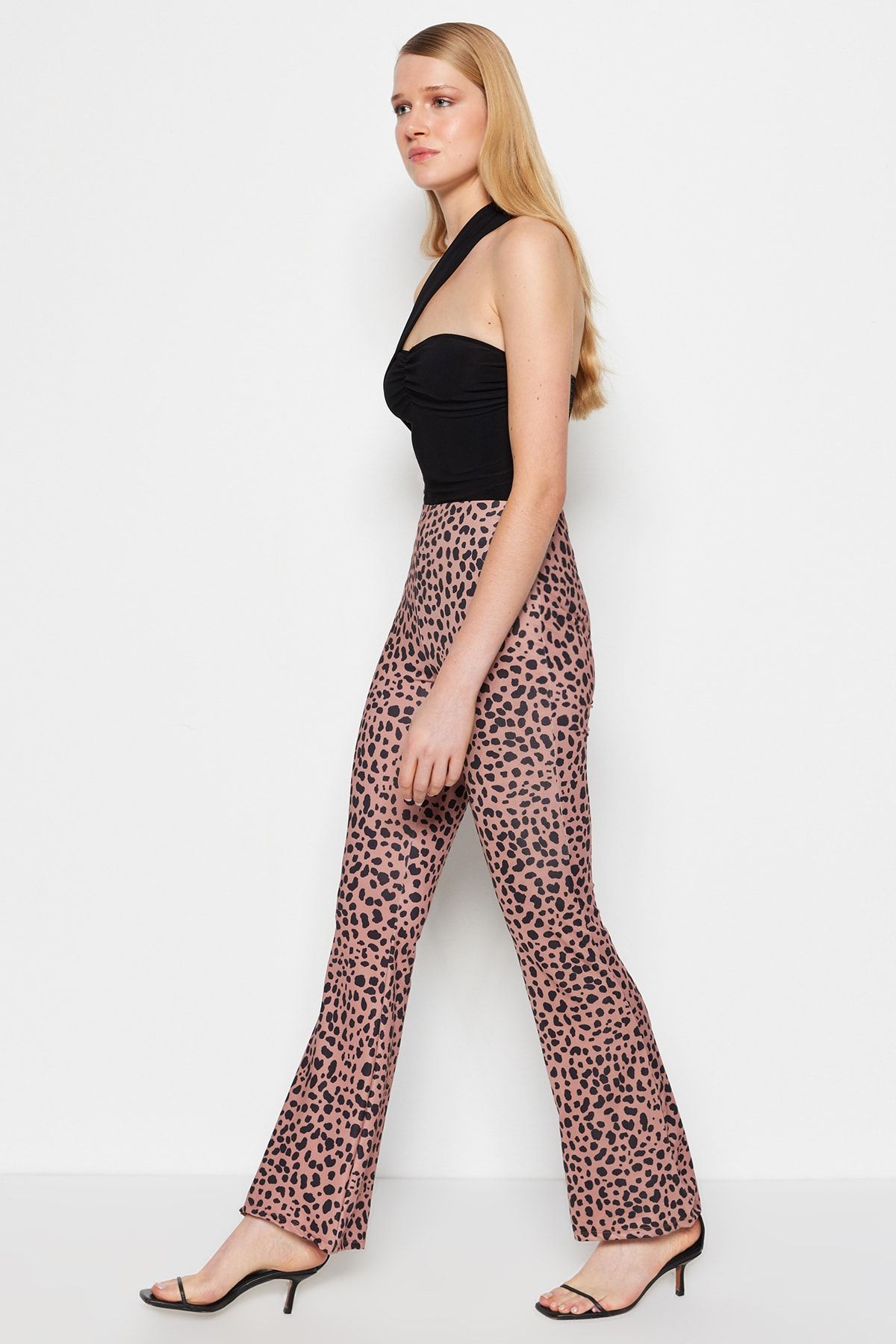 Trendyol Collection Brown Leopard Printed Flare/French Leg High Waist  Stretch Knitted Trousers TWOSS23PL00082 - Trendyol