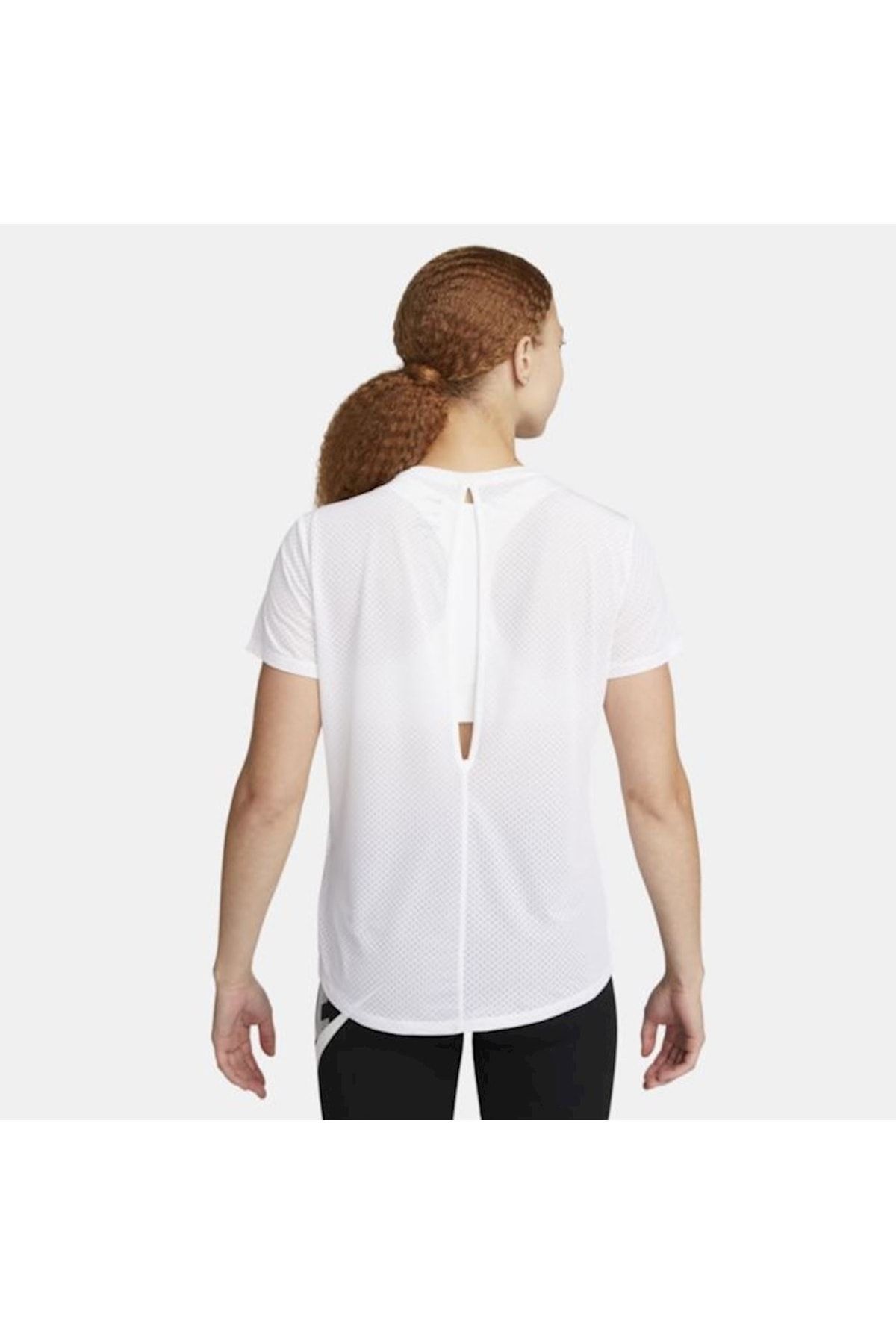 Nike dri fit shirts women's shop short sleeve