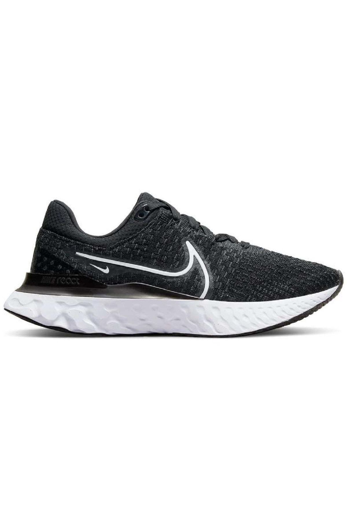 Flyknit shoes deals black