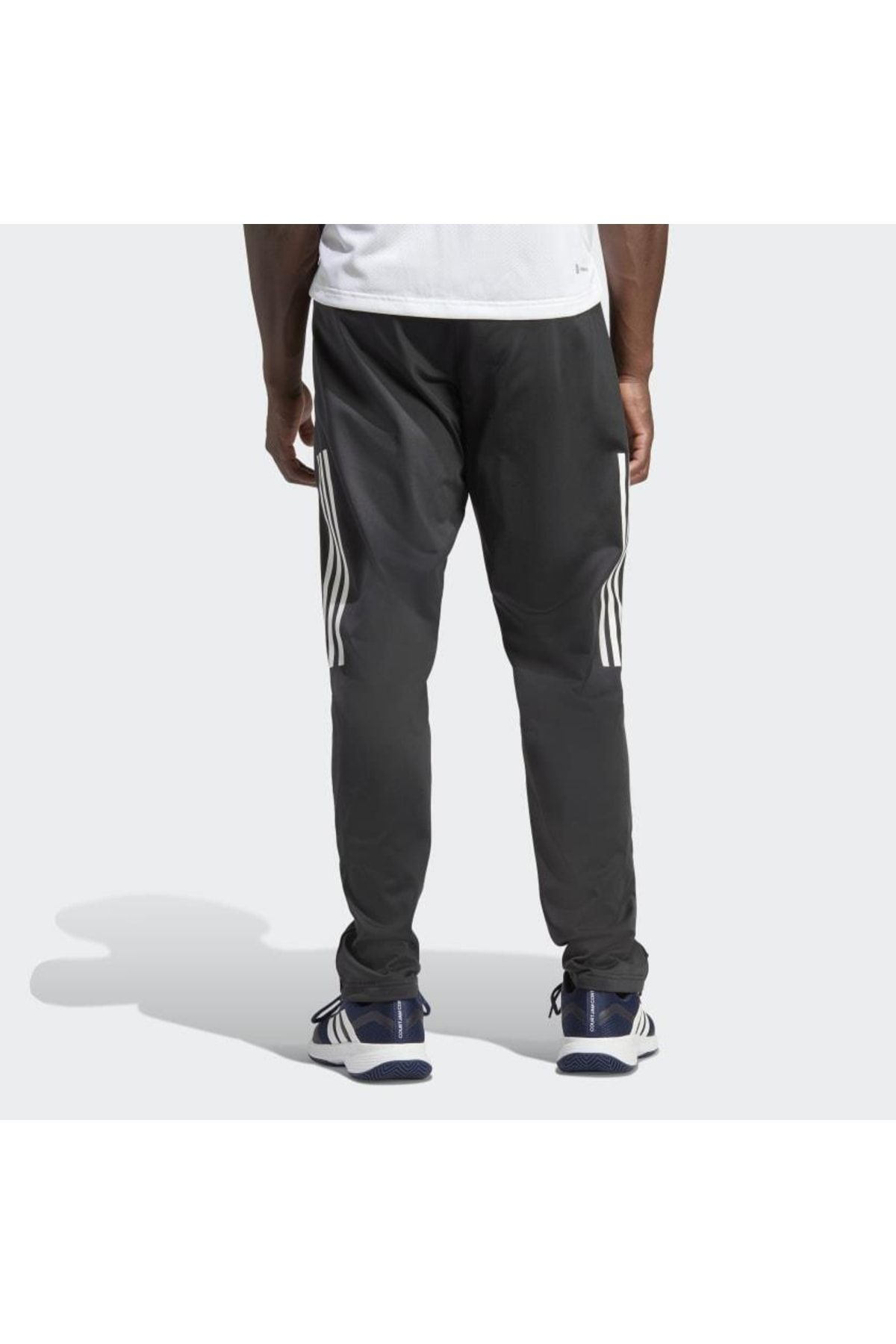Tennis joggers store
