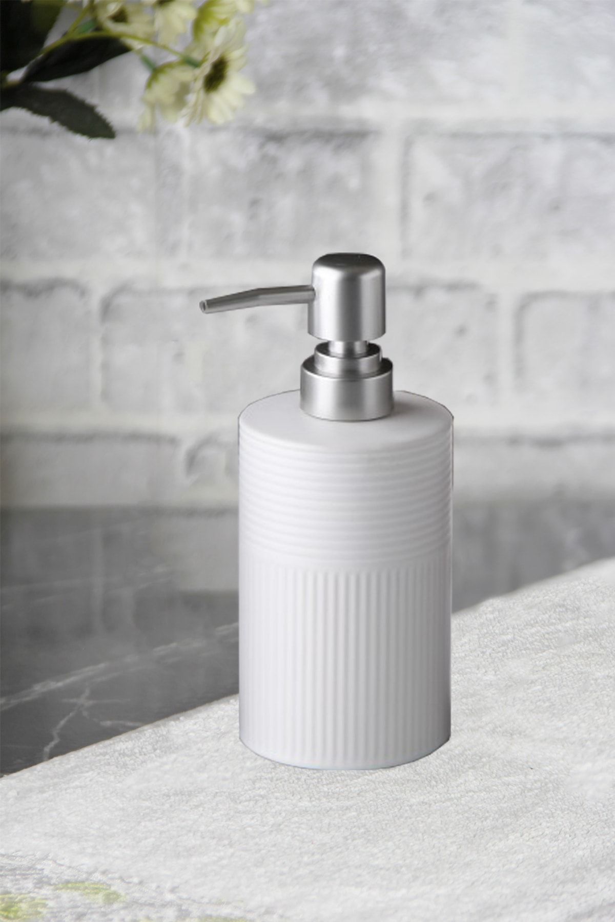 Hand wash on sale dispenser bottle