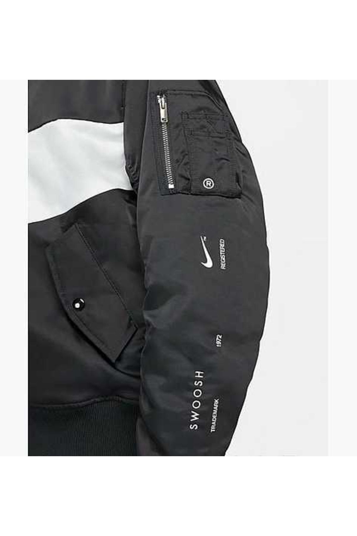 Nike tn jacket hotsell black
