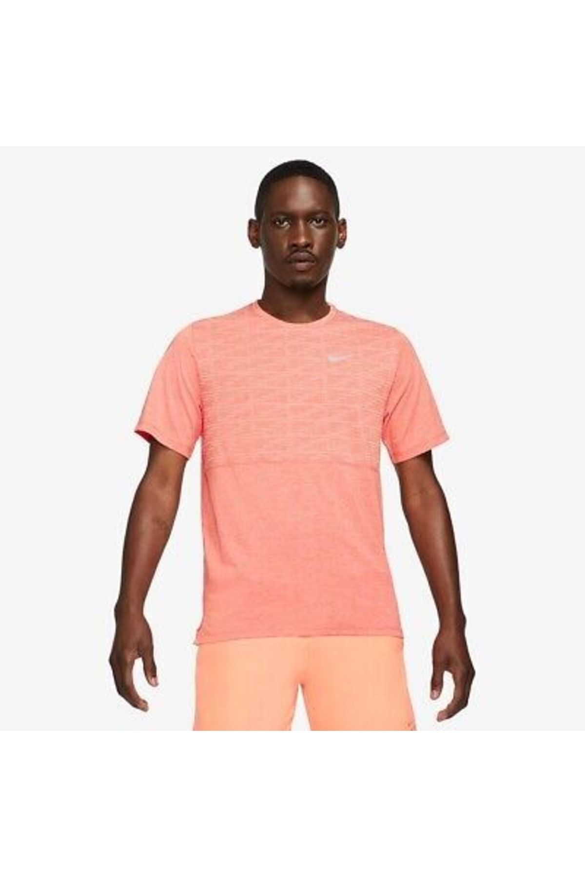 Nike Dri fit Running Division Men s T shirt Dr8762 814 Trendyol