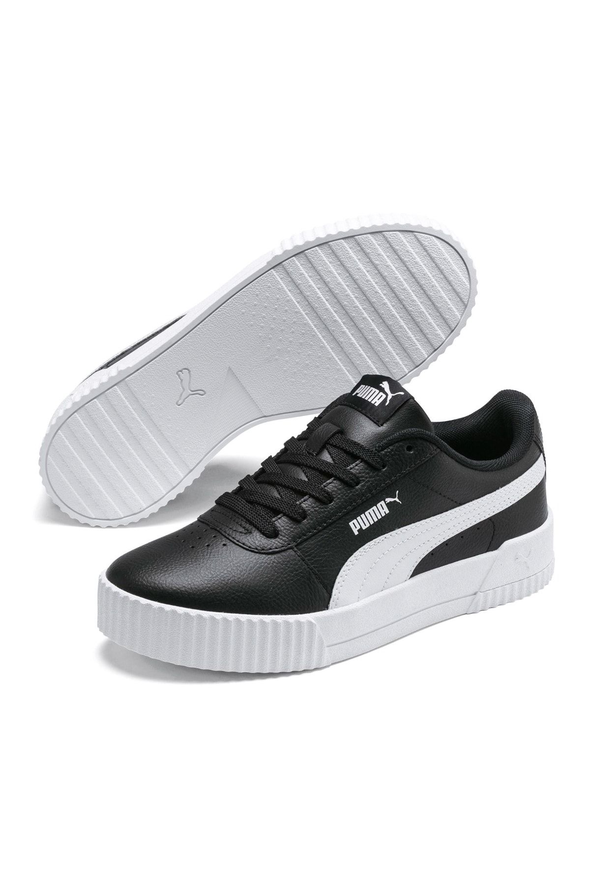 Flat puma sneakers 2025
