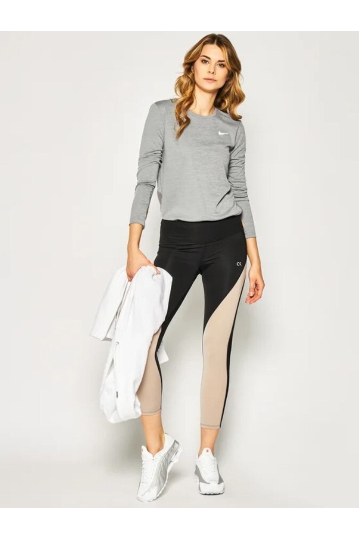 Nike dry sales running sweatshirt