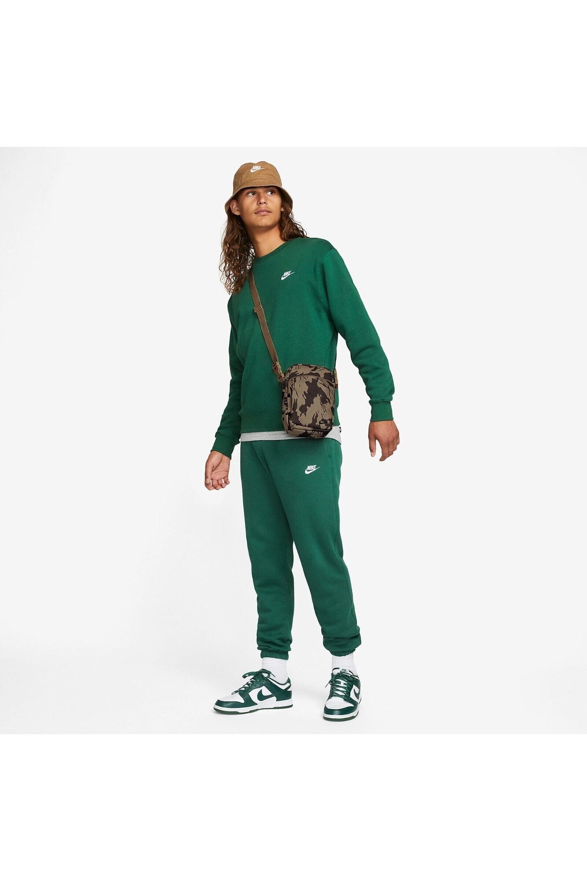 Nike camo store crossbody bag