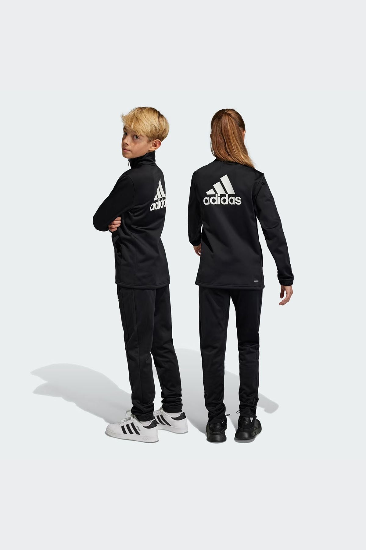 Addida sweatsuit 2025