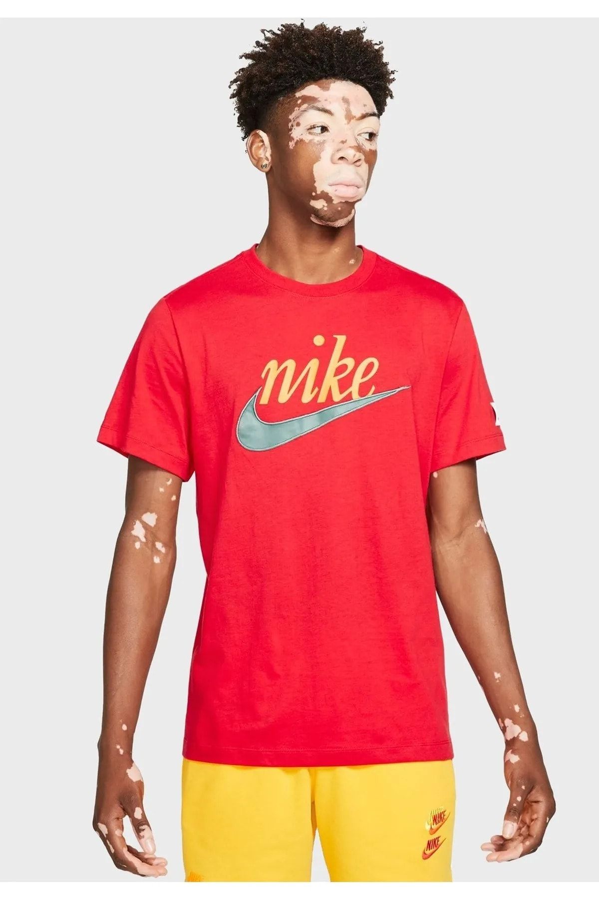 Nike swoosh t shirt mens store