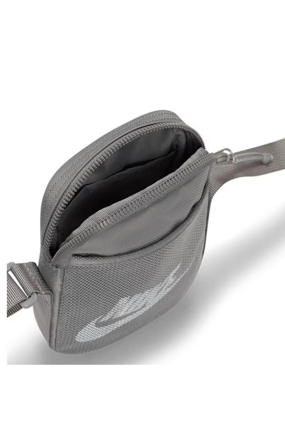 Nike sportswear futura 365 mini bagpack, Men's Fashion, Bags, Backpacks on  Carousell