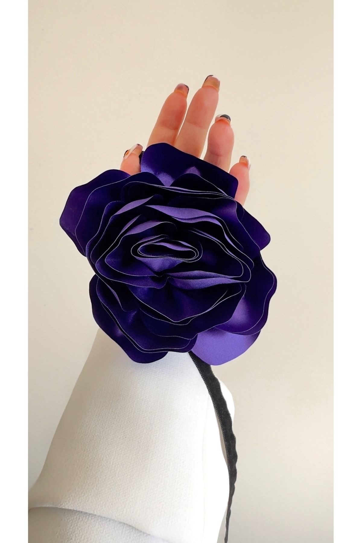 l Atelier Lace Up Velvet Ribbon Fabric Flower Choker Necklace