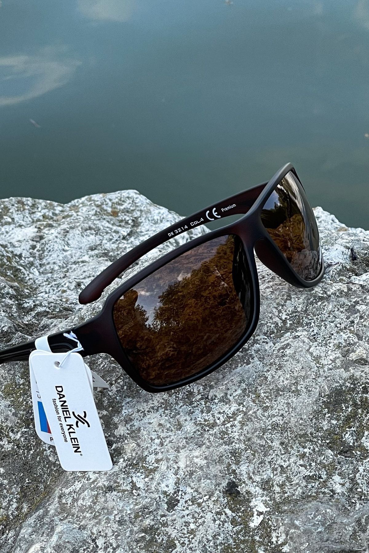 Daniel Klein 100 Polarized UV400 Protected Men s Brown Sunglasses
