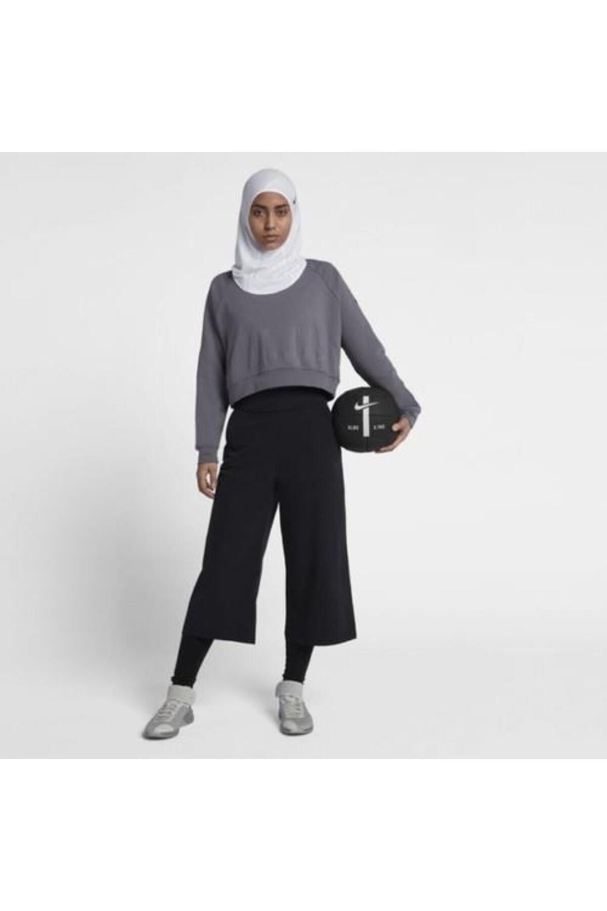 Nike hijab hotsell trendyol