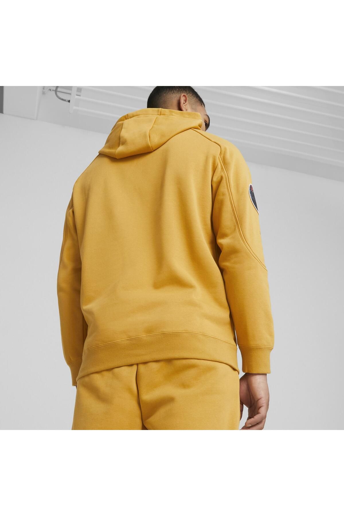 Yellow puma sweatshirt store