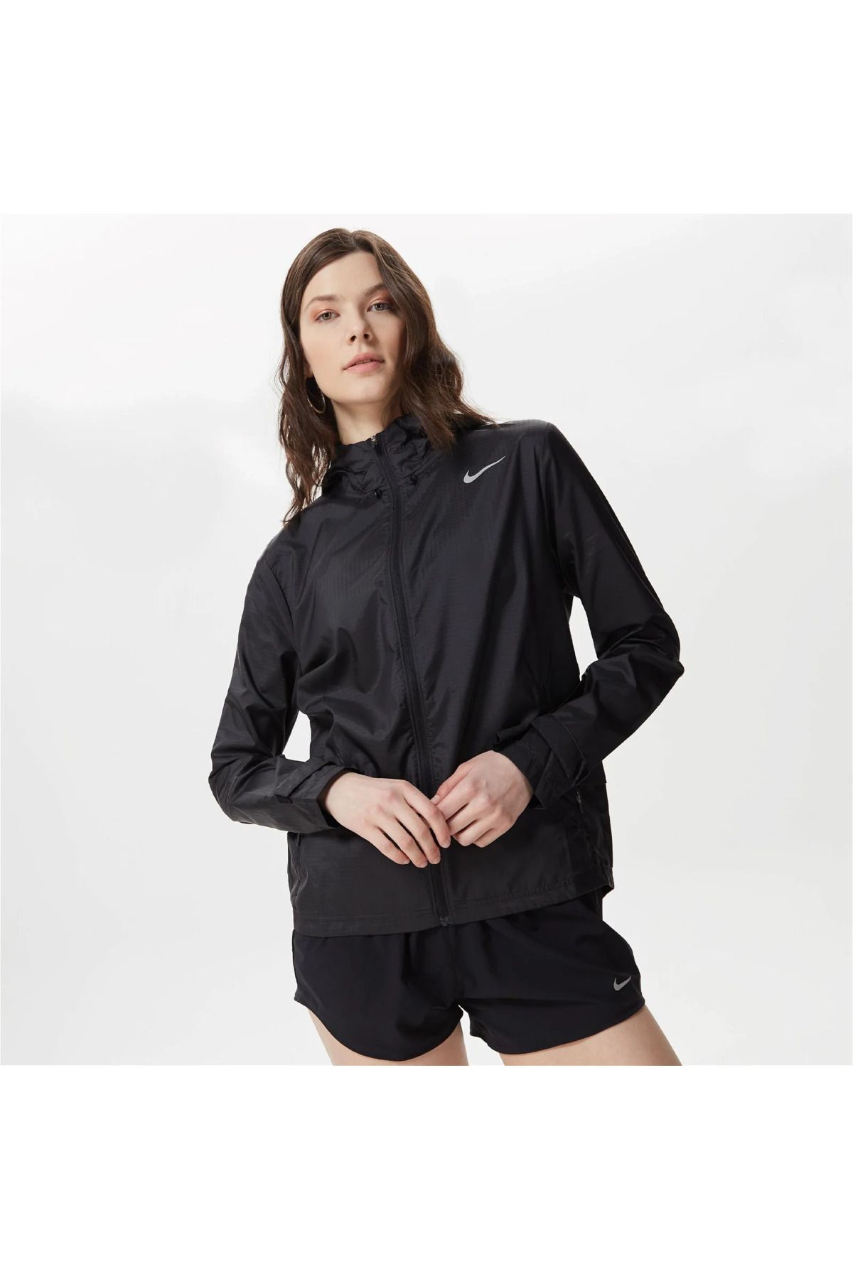 Nike women's essential cheap seasonal running jacket