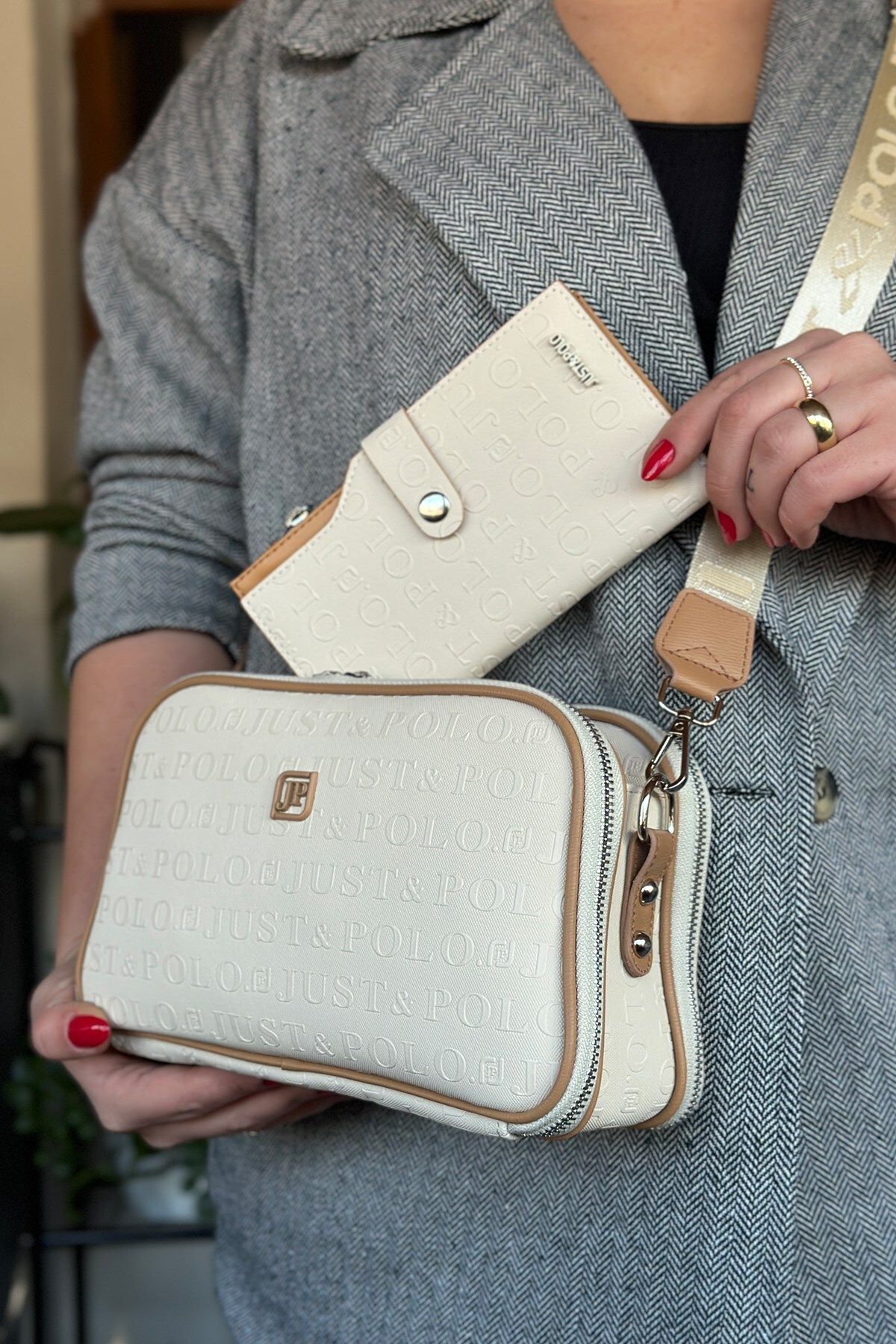 Just Polo Women s 5 Compartment Adjustable Long Strap Shoulder Bag