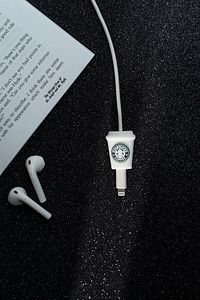 Silikonlu Coffee White Kablo Koruyucu