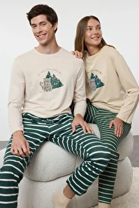 Trendyol Collection-Σετ χριστουγεννιάτικων πιτζάμες μπεζ ριγέ κανονική εφαρμογή για άνδρες και γυναίκες - TMNAW25PT00045 1