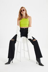 Siyah Yırtık Detaylı Yüksek Bel Wide Leg Jeans TWOAW21JE0539