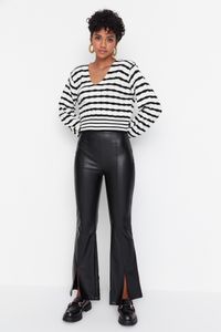 Trendyol Collection-Schwarze Hose aus gewebtem Kunstleder mit ausgestelltem Bein und Schlitzdetail TWOAW23PL00056 3