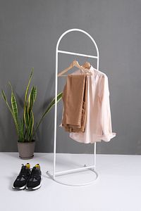 Butik Stil Oval Konfeksiyon Askılığı Beyaz Askılık Dilsiz Uşak