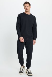 Related product image Tudors Sweatsuit sets