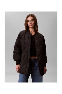 Zugehöriges Produktbild Calvin Klein Winterjacken