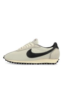 Súvisiaci obrázok produktu Nike Tenisky