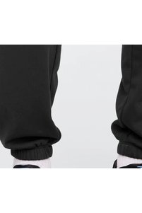 Related product image GAP Sweatpants