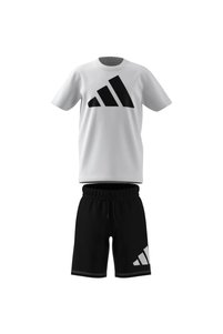 İlgili ürün resmi adidas Eşofman Takımı
