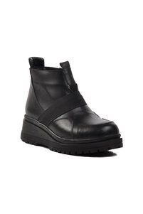 Related product image WALKWAY Boots
