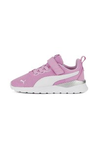 İlgili ürün resmi Puma Sneaker