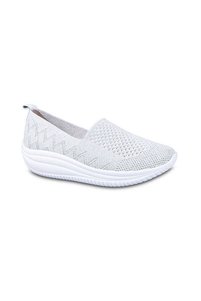 Related product image Ceyo Flats