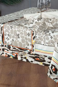 Related product image Sarev Runners & Placemats