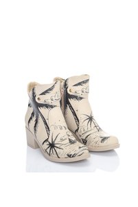 Related product image Streetfly Boots