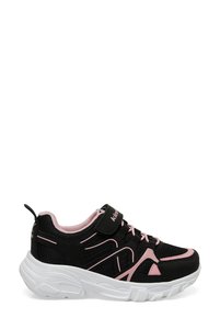 Related product image Kinetix Sneakers
