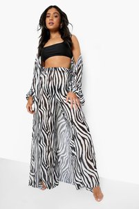 Related product image BOOHOO Trousers