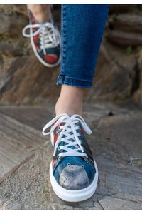 Related product image Dogo Sneakers