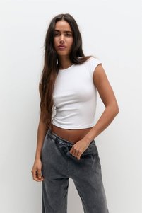 İlgili ürün resmi Pull & Bear T-Shirt