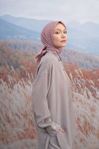 صورة المنتج ذات الصلة ARMANDA أوشحة رأس