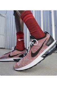 İlgili ürün resmi Nike Sneaker