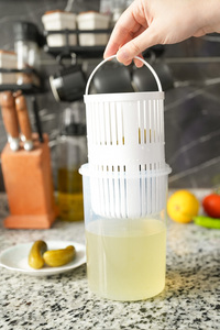 Hayveys Süzgeçli Kilit Kapaklı Zeytin Turşu Saklama Kabı